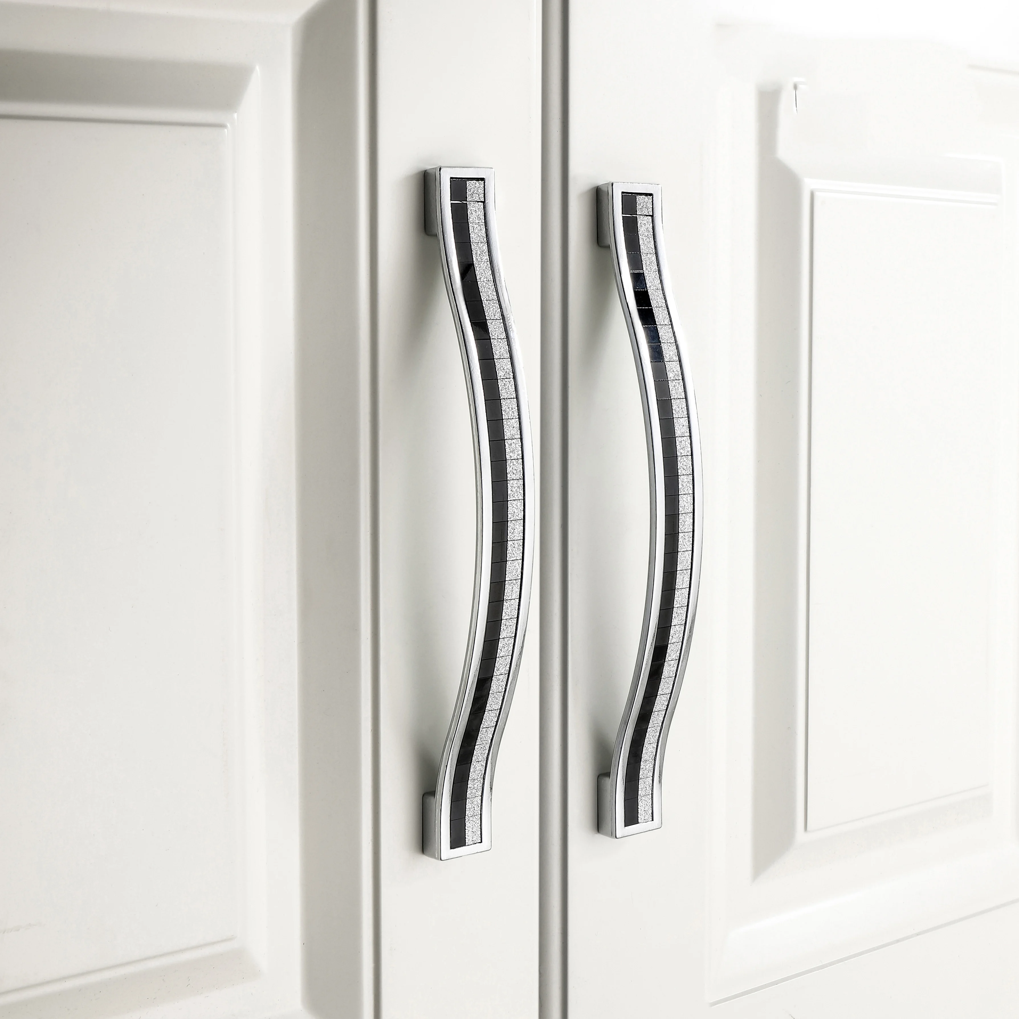 Rhinestone Crystal Drawer  Europe Style Aluminum-Alloy Furniture Door Pull Handle for Dresser Cabinet Cupboard Kitchen Hardware