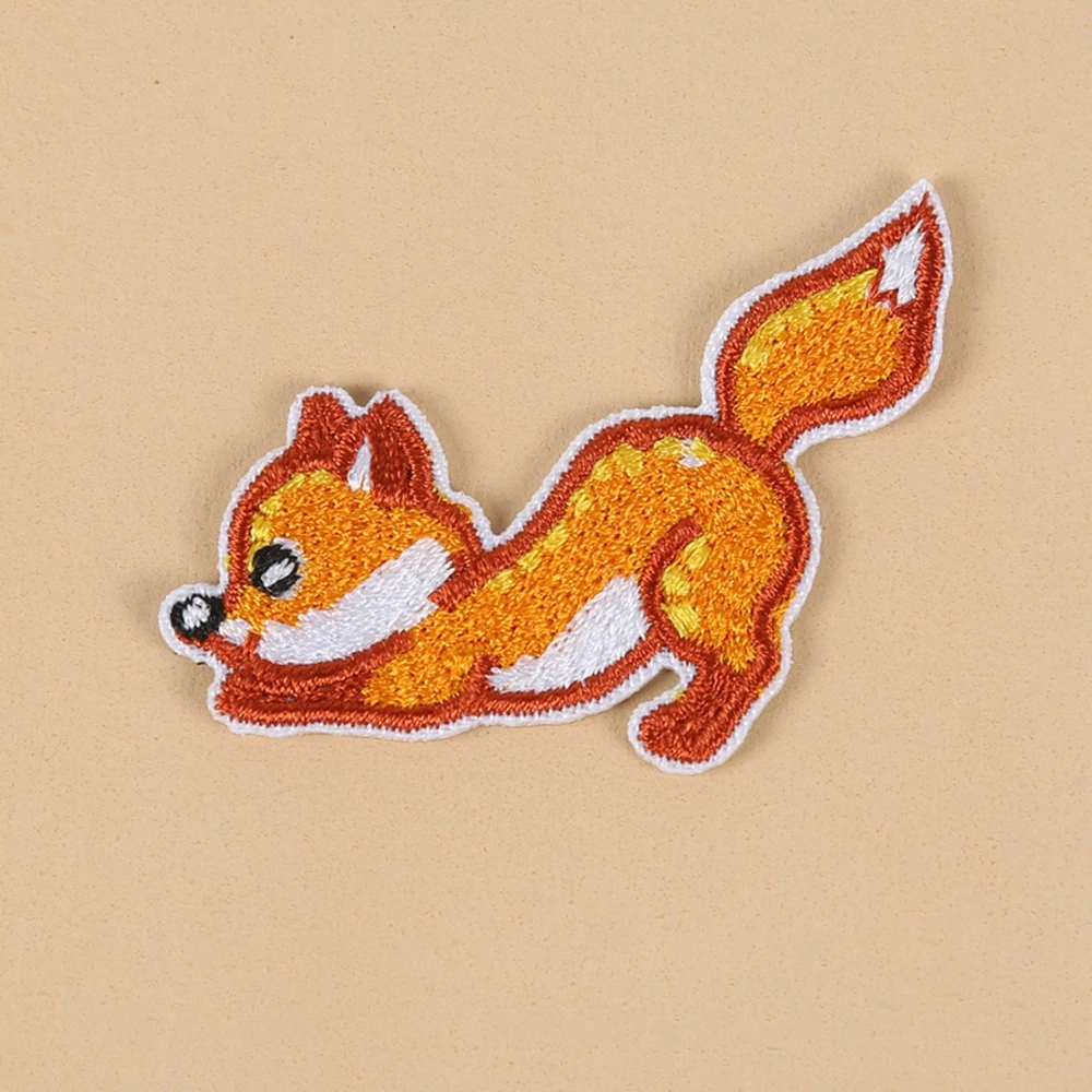 1Pcs Animal Fox Embroidery Patch Heat Transfers Iron On Sew On Patches For Clothing DIY Clothes Stickers Decor Appliques