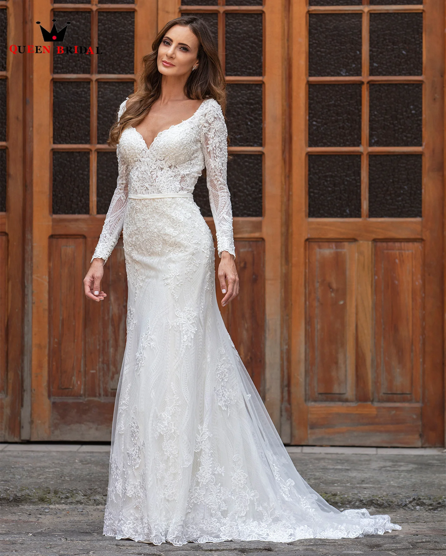 Luxury Mermaid Long Sleeve V-neck Tulle Lace Beaded Crystal Wedding Dresses 2021 New Design Bride Dresses Custom Size BC24