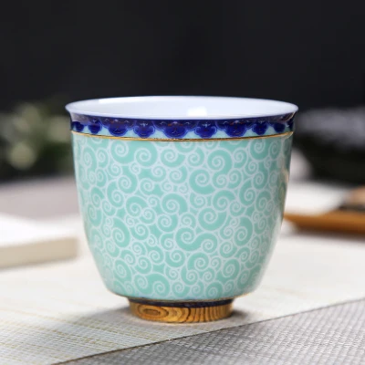 

Blue and white porcelain tea cup large size in glaze color painted gold full flower cup retro style tea cup Master single Cup