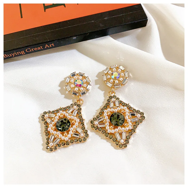 ​2021 Fashionnal Vintage Geometry Rhombus Drop Earrings for Women Famle Dangle Earrings Jewelry Gift