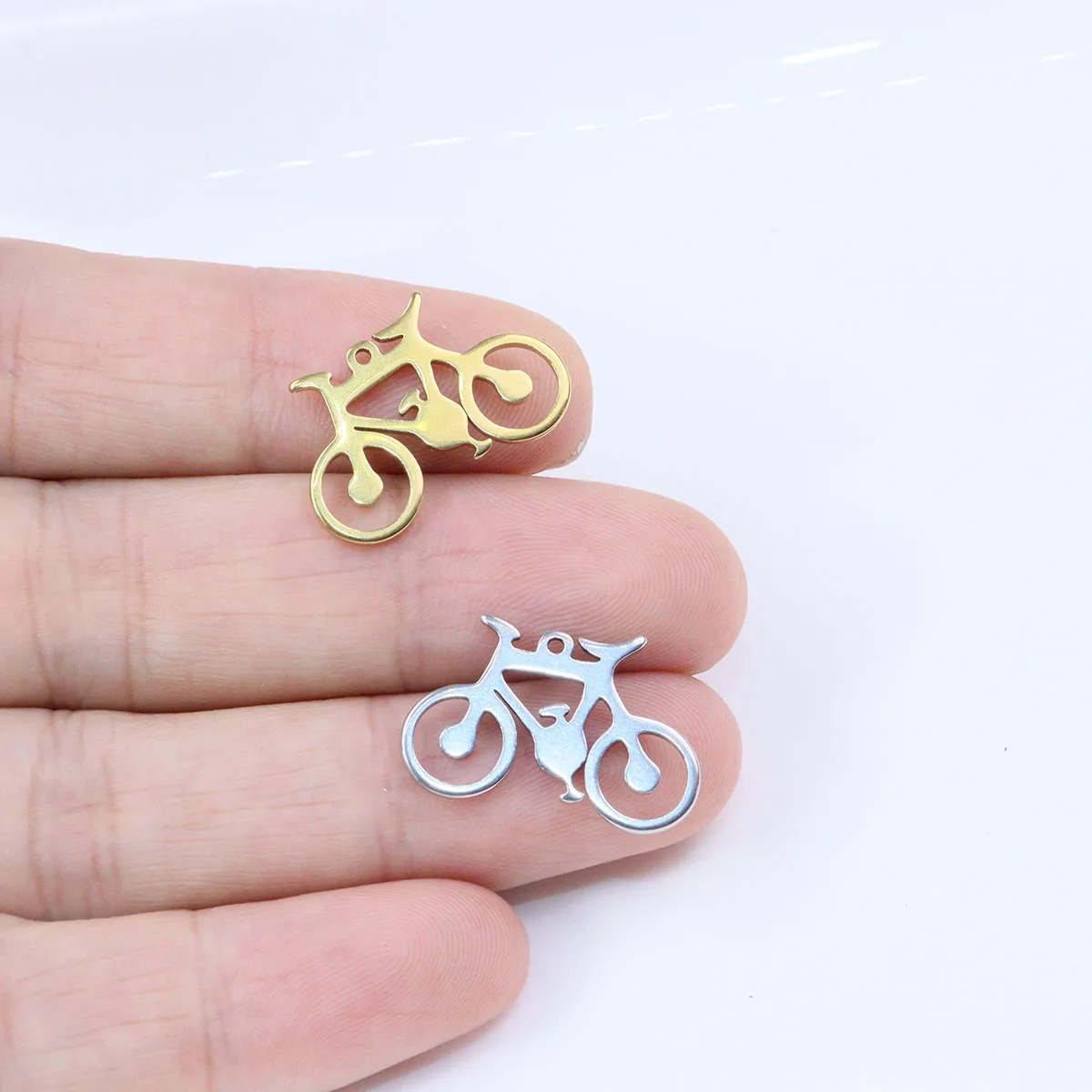 10pcs 20*13mm Wholesale Stainless Steel High Quality Bicycle Bike Charms Pendant DIY Necklace Bracelets Unfading Colorless