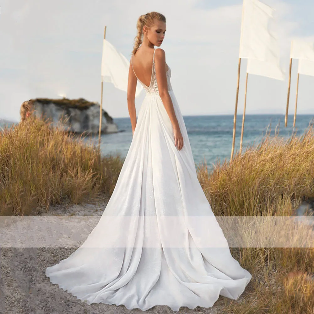 Robe de mariée en mousseline de soie, style Boho, décolleté en v profond, bretelles Spaghetti, Sexy, fendue sur le côté, dos nu, balayage avec traîne