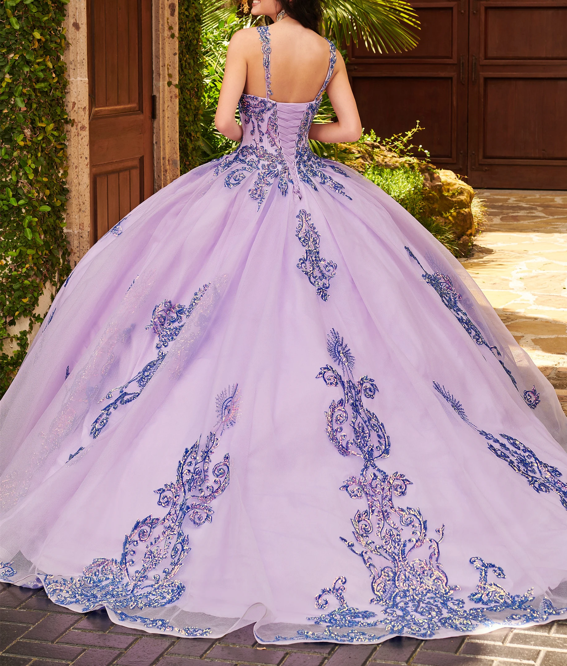 Robe de princesse Lilac Quinceanera, 15 pièces, bretelles Spaghetti, tenue d'anniversaire scintillante, douce, 16 applications, pour débutants, perles