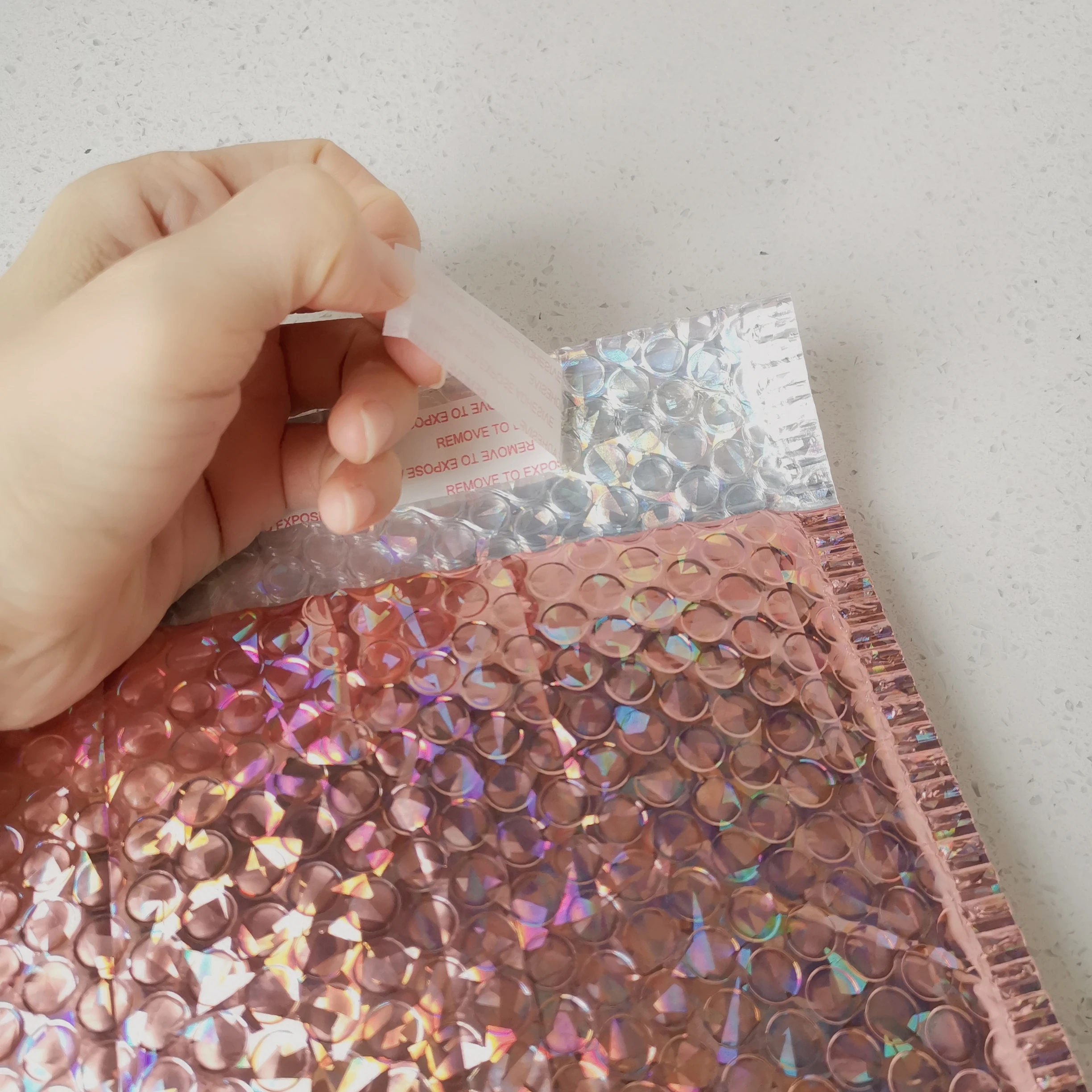 150pcs 15x20cm Laser Rose Gold Aluminized Films Bubble Envelope Custom Waterproof Foam Bag