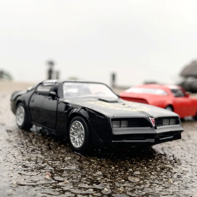 Jouet de voiture de sport Pontiac Firebird, voiture classique à 2 portes, alliage de qualité, livraison gratuite, 1:36