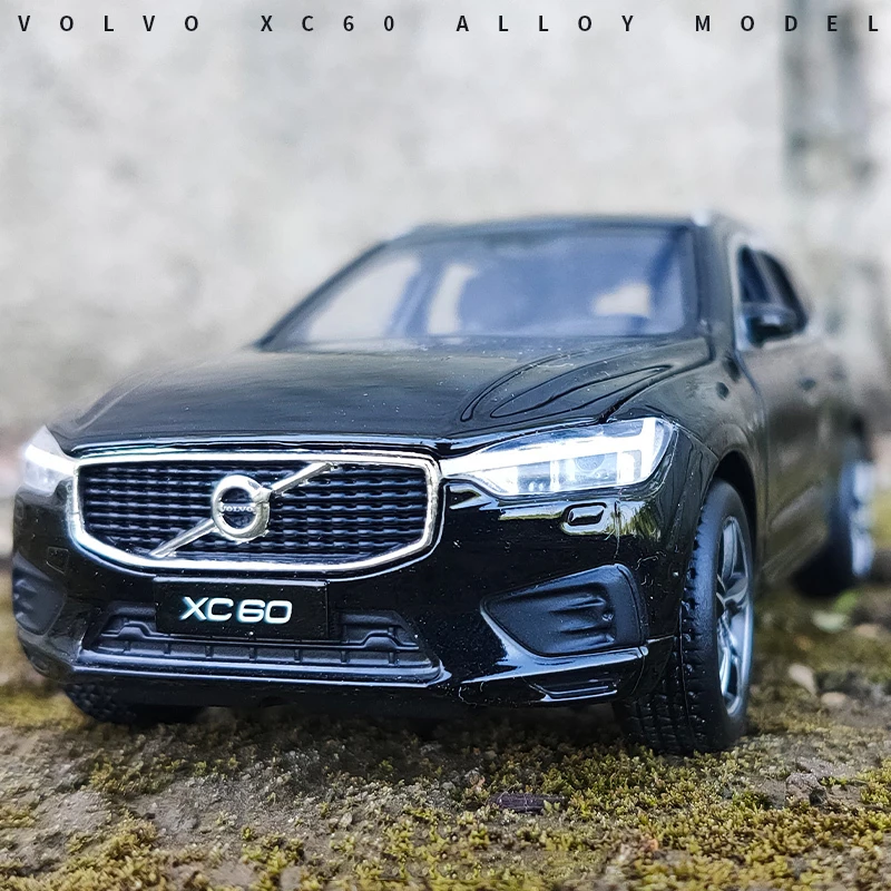 1:32 VOLVOS XC60 XC90 SUV Off-road Diecast Model Toy Cars Sound Light Pull Back Car Vehicle Toys For Children