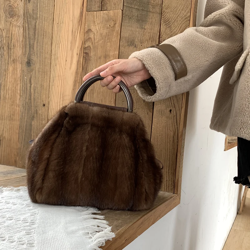 2020 Fxfurs Fashion New Fur Women\'s Bag Whole Leather Mink Fur Bag Trendy Fashion Hand Holding Tote Bag Luxury Wrist Bag