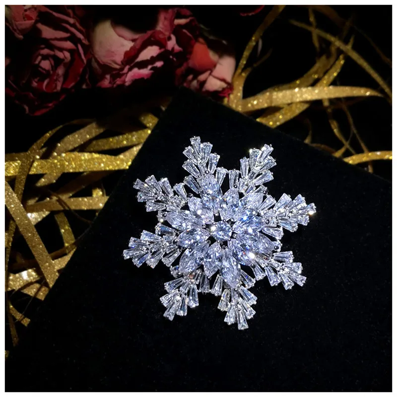 Brooches For Women Snowflake Cubic Zirconia Stereoscopic Corsage Suit Coat Pin Skirt Accessories Luxury Fine Jewelry