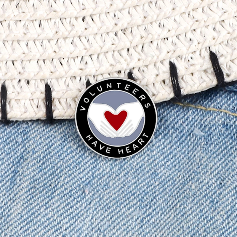 Round Heart Brooches Creative Volunteers Custom Enamel Pins Shirt Backpack Lapel Pin Accessories Badge Jewelry Gift for Friends