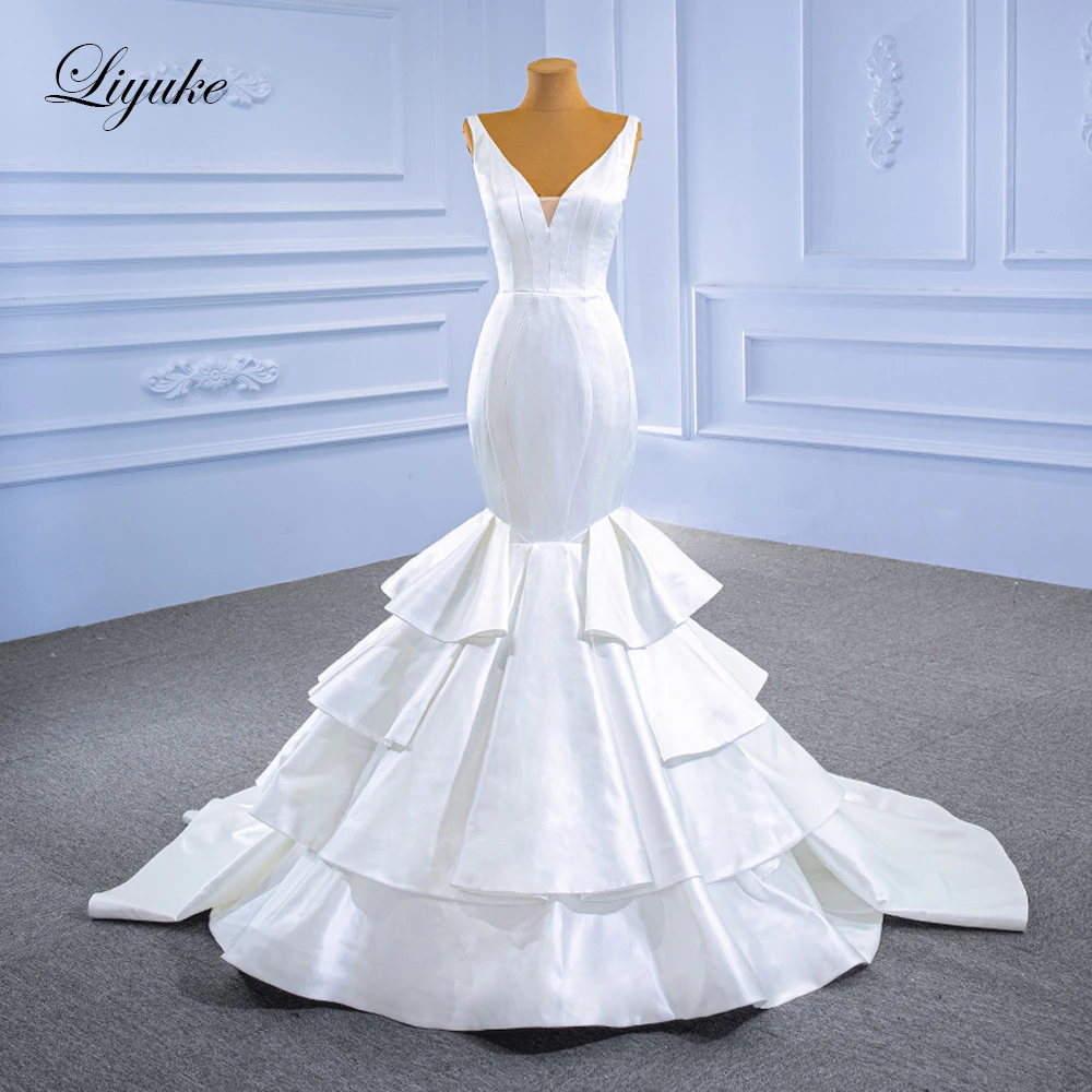 

Liyuke Pure White V Neckline Mermaid Wedding Dress With Ruffles Lace Up Back vestido de noiva