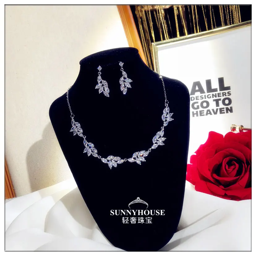 CC Leaf Shape Necklace Earring Set Women Accessory Wedding Event Bridal Bijoux Engagement Jewellery Leaf Shape Jewelry Sets S019