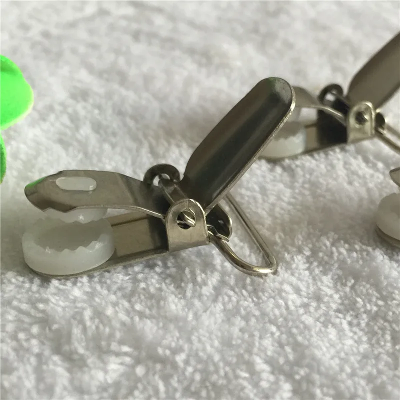 50Pcs 2018 Nieuwe 20 Mm Metalen Bretels Clip Lead Gratis Paci Fopspeen Clips Lint Craft Naaien Tool Houders Doek accessoires