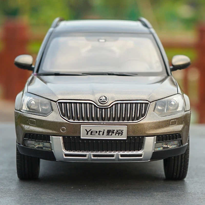 1:18 Skoda YETI SUV 1:35 1:43 Superb Combi Alloy Car Static Metal
