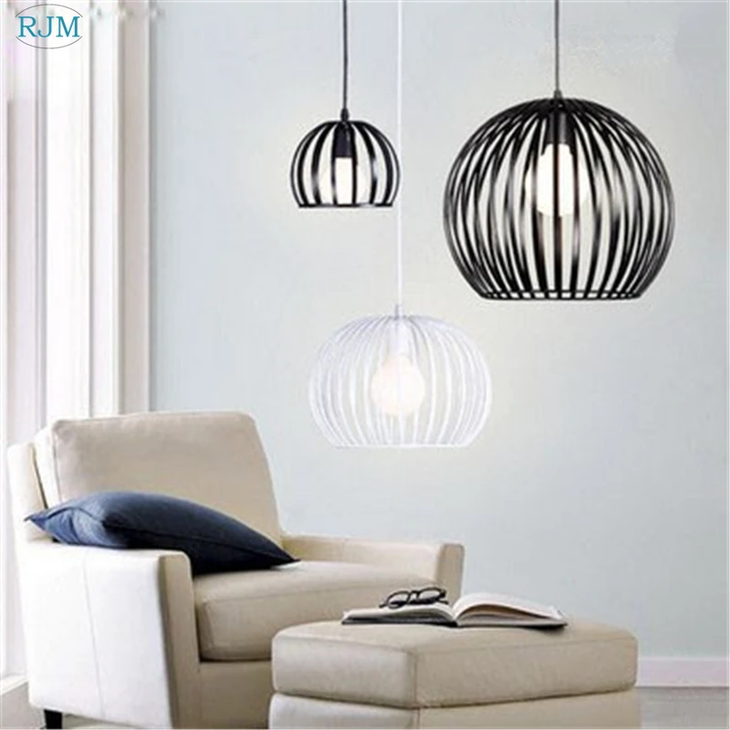 Nordic Creative Simple Pendant Lamps Vintage Industrial Style Iron Pendant Lights for Restaurant Bar Cafes Living Room Lights
