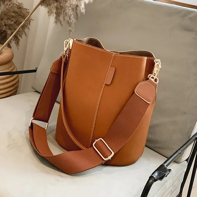 NIGEDU large capacity Women Bucket bags wide strap designer women shoulder bags luxury Matte Leather crossbody bag for Female