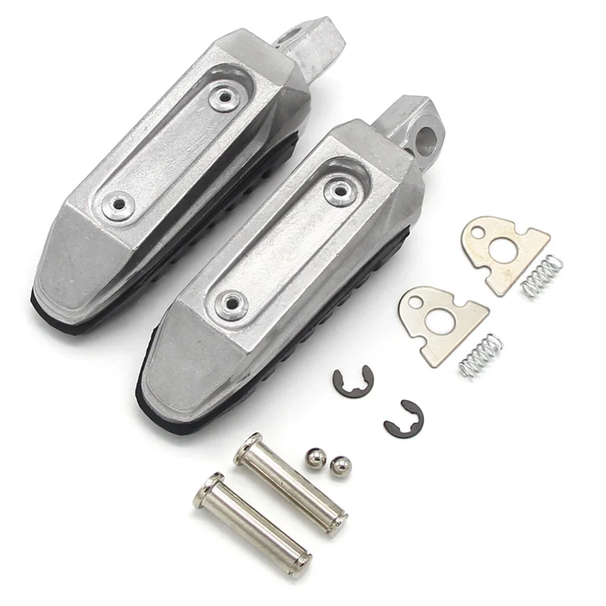 Rear Footrests Foot Pegs For Suzuki VZR1800 Boulevard M109R VZR1800B VZR1800BZ VZR1800N Intruder M1800R VZR1800Z 43621-44G10 L