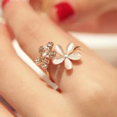 New fashion Rhinestone small daisy flower adjustable ring For Women girl Accessories jewelry wholesale