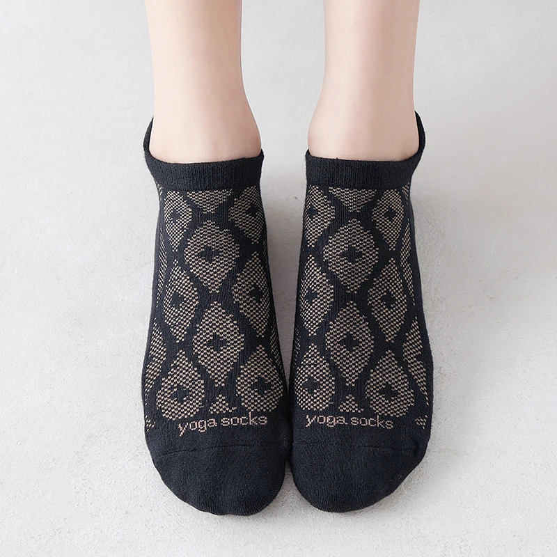 Ladies Professional Yoga Socks Breathable Anti-Slip Pilates Sock Cotton Women Sport Ballet Dance Fitness Sock with Fragrance