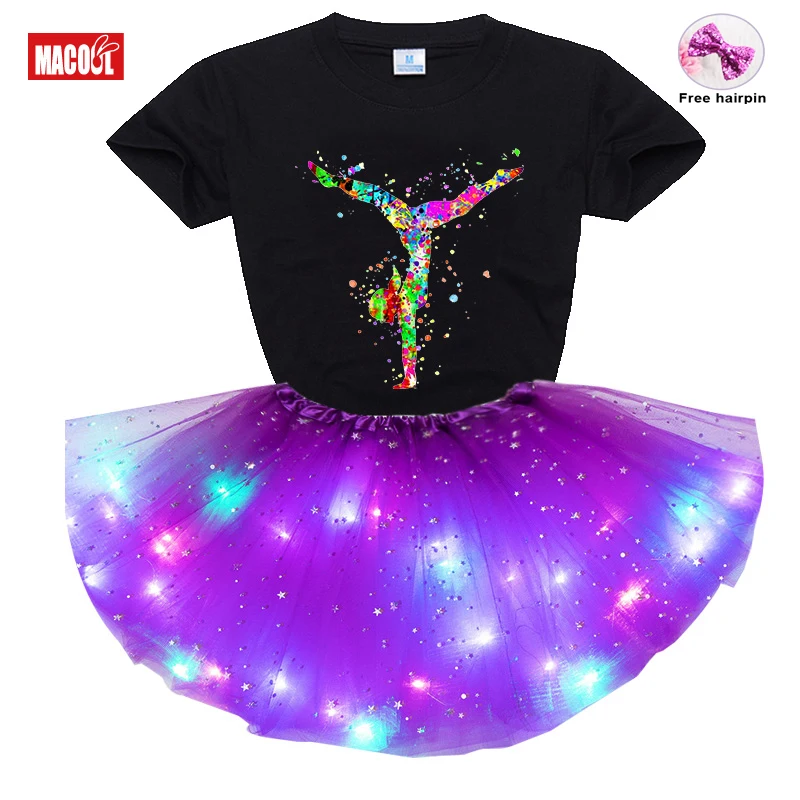 

Girls Dress Sets Kids Girl Clothes Set Children Girls Cute Balle Print Short Sleeve T-shirt+luminous Skirt Suit+hairpin 3pc Sets