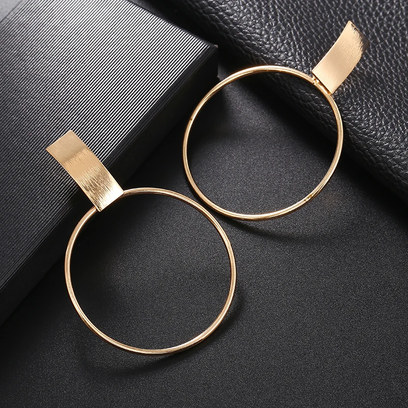 Fashion Geometric Round Clip on Earrings No Pierced Ear Clip Metal Simple Big Earring for Women Party Minimalist Fashion Jewelry