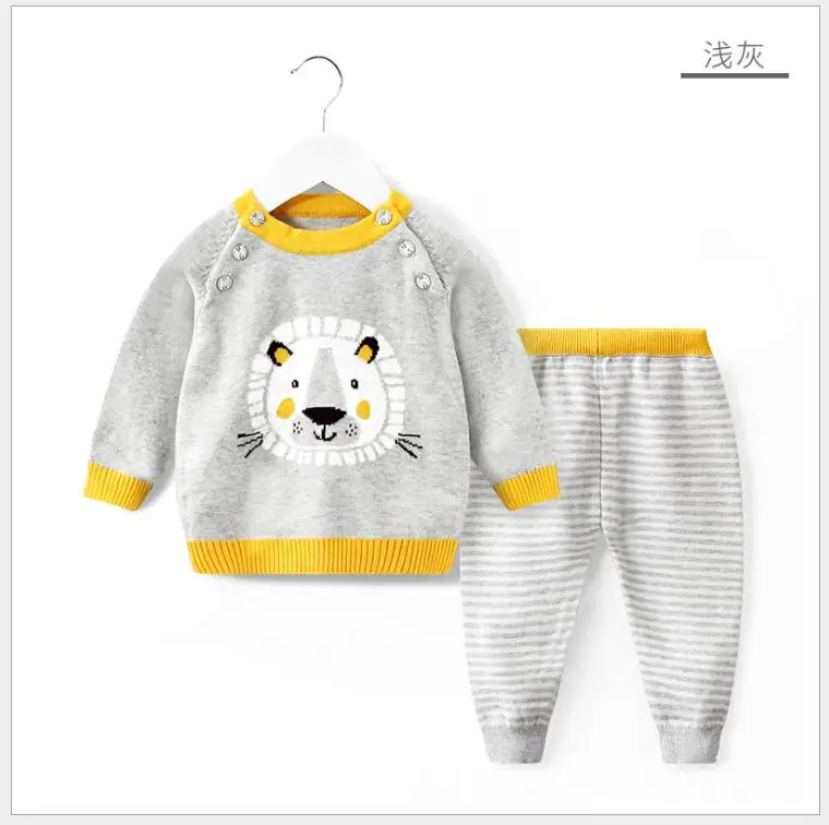 

Lion cub cotton sweater