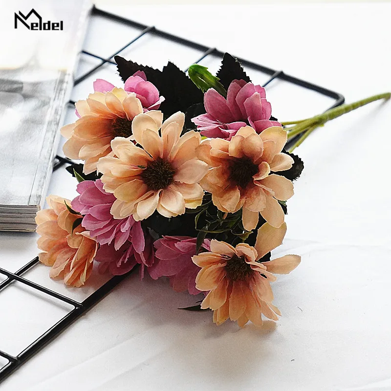 Meldel – Mini Bouquet de marguerites artificielles pour fille, 10 têtes, Bouquet de marguerites en soie, faux Gerbera, décor de fête de mariage à domicile