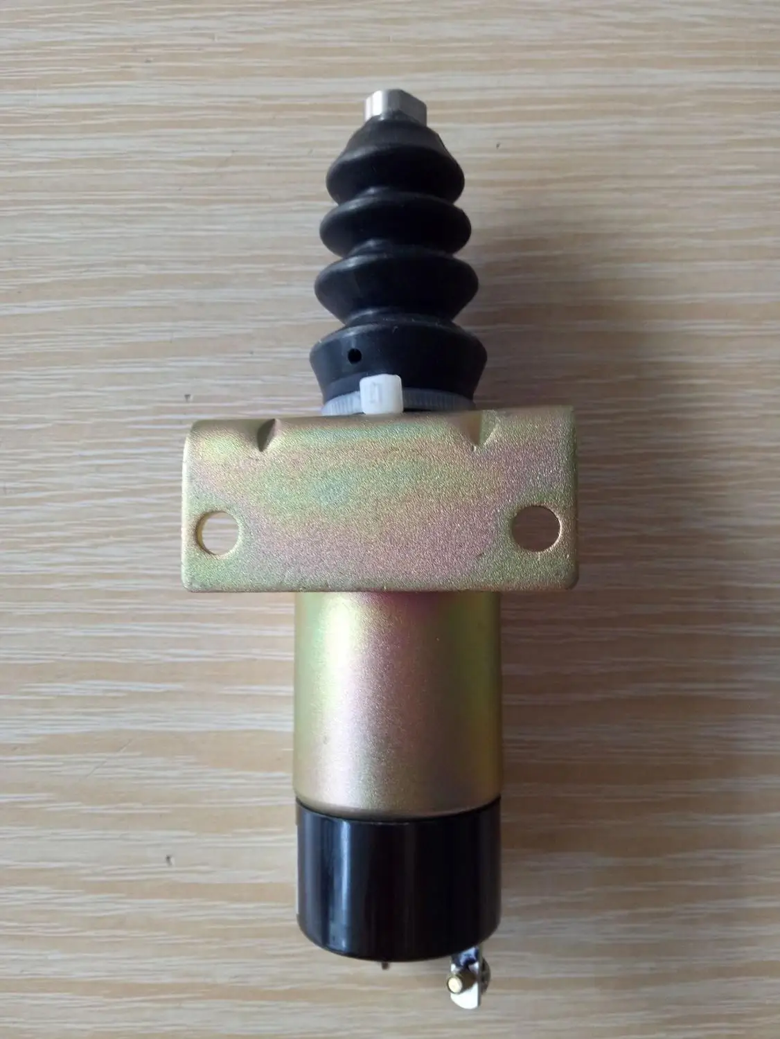 24V Engine Fuel Shutoff Solenoid 1502-24C6U1B1S1 Automotive Parts And Accessories