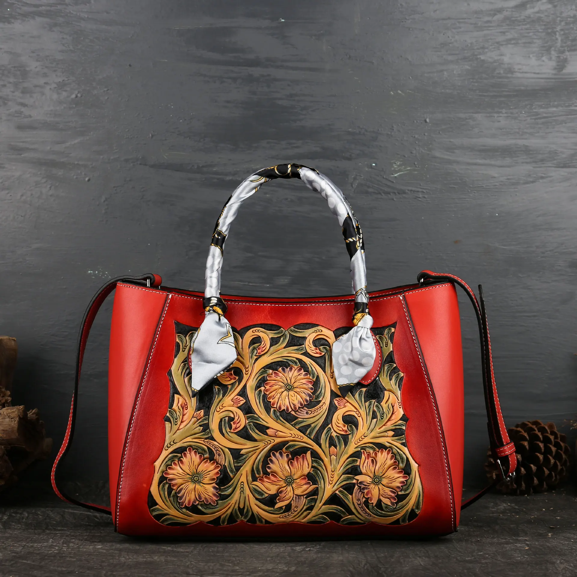 Temperament Antique Embossed Leather Fashion Women Bags Handmade Retro Cowhide High-Capacity Genuine Leather  Shoulder Bag