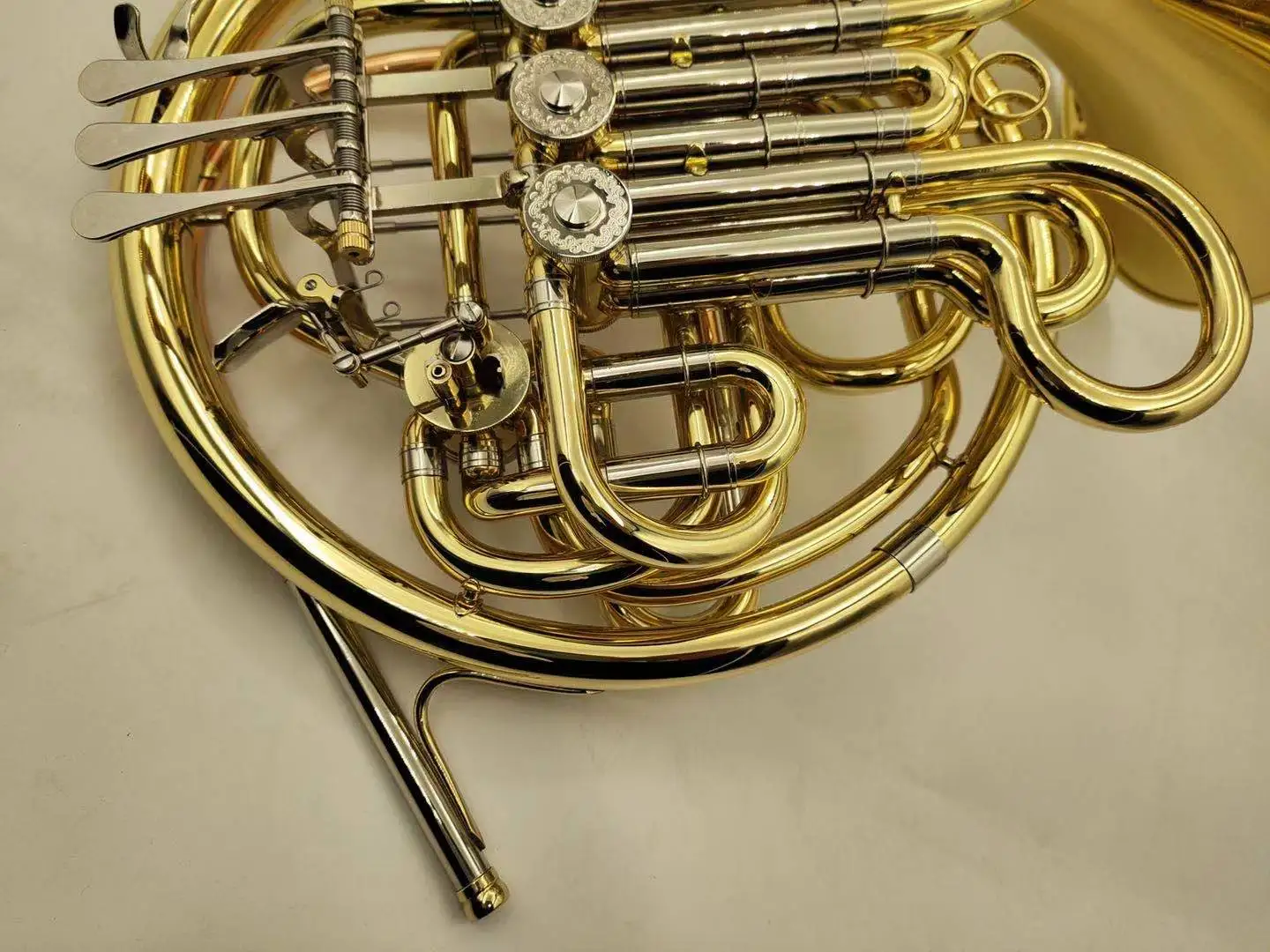 Brand New French horn B/f 4 key Gold Double Row Brass Body Professional musical instrument with Case Free Shipping