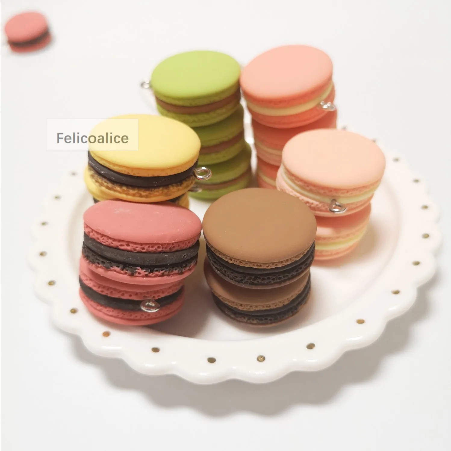 100pcs Mini Dessert Macarons Resin Charms Pendants Colorful Hamburger Charms Fit DIY Earring Necklace Finding Jewelry Accessory