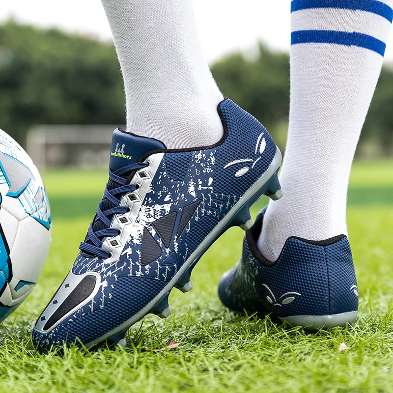 New Cheap Outdoor Football Shoes for Men Women Grass Long Spikes Soccer Shoes Trainers Men Futsal Sneakers zapatillas de fútbol