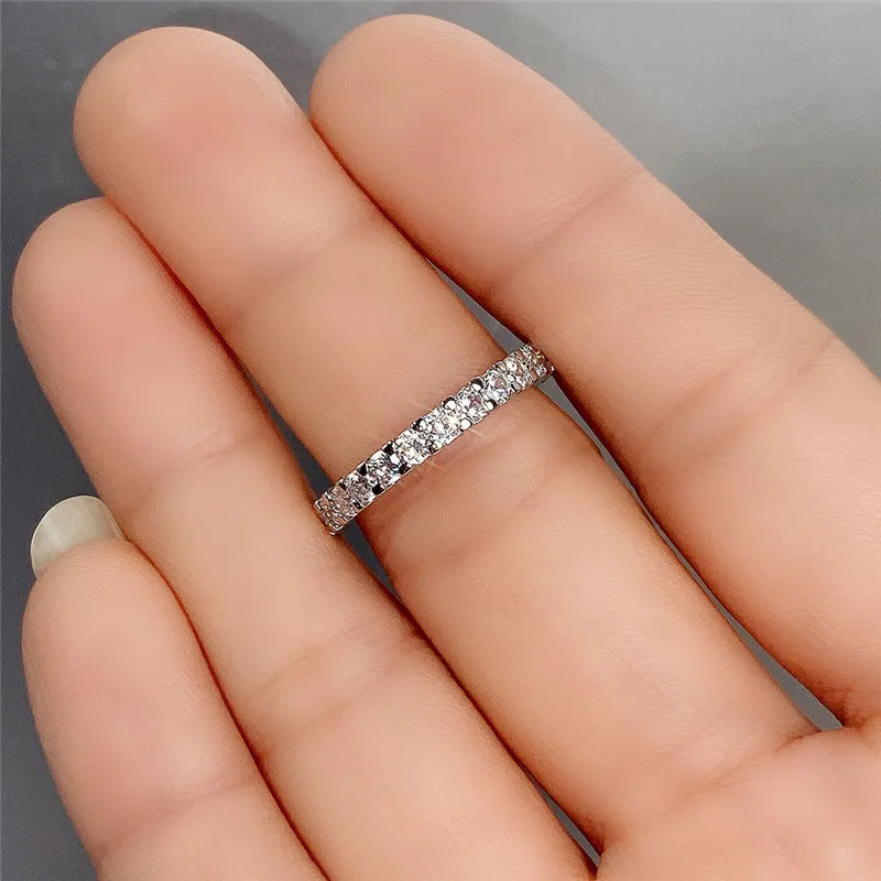 Huitan Bling Bling Promise Rings with Round CZ Delicate Low-key Wedding Ring for Women High Quality Silver Color Trendy Jewelry