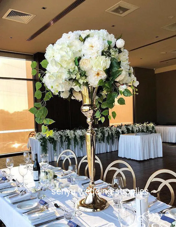 

Wholesale New Design Chic Wedding Centerpieces Gold Flower Stand