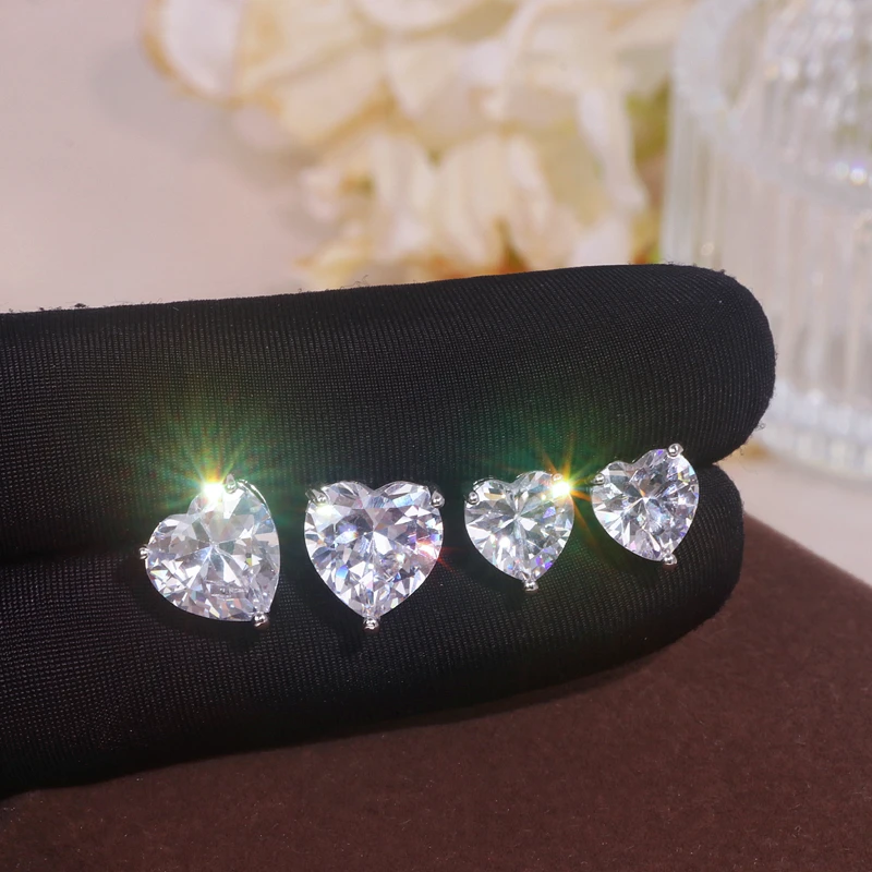 Classic Romantic Cubic Zirconia Heart Stud Earrings for Women Silver Color Wedding Party Earrings Female Bridal Elegant Jewelry