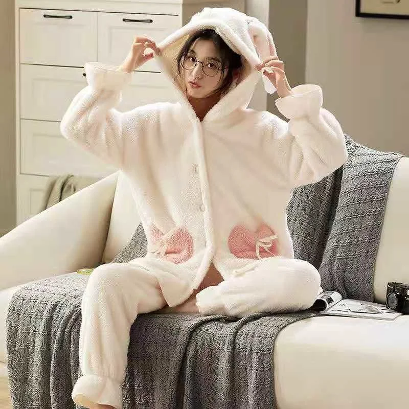 2021 Autumn And Winter New Flannel Comfortable Cotton Two Piece Set Playful And Lovely Women's Home Clothes Coral Velvet Pajamas