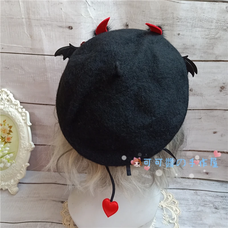 Beret Dark KILL Demon BAT Wing Lolita Baked Cake Hat Black Wine Hat Women Beret