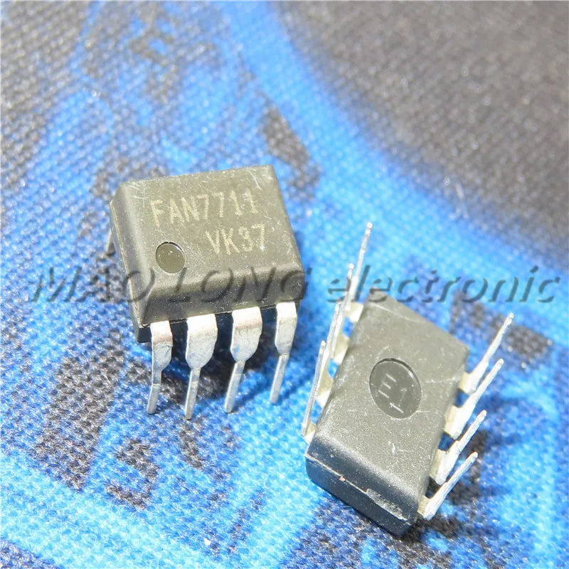 

10PCS/LOT FAN7711 FAN7711N DIP-8 LCD power chip integrated block IC