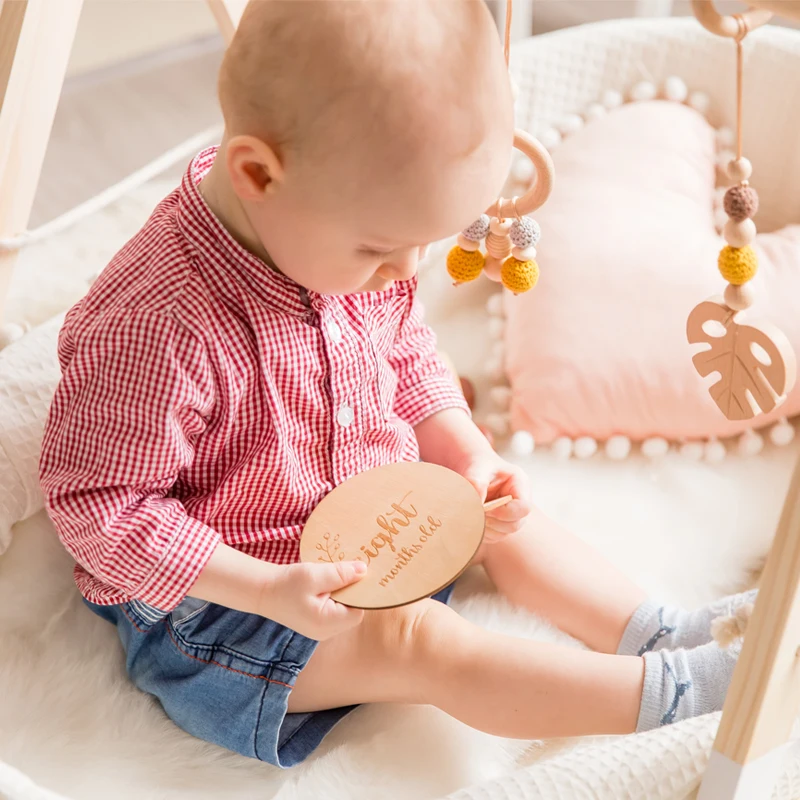 16 Pcs Month Sticke Baby Milestone Memorial Monthly Newborn Kids Photography Engraved Wood Age Card Number Photo Props gifts