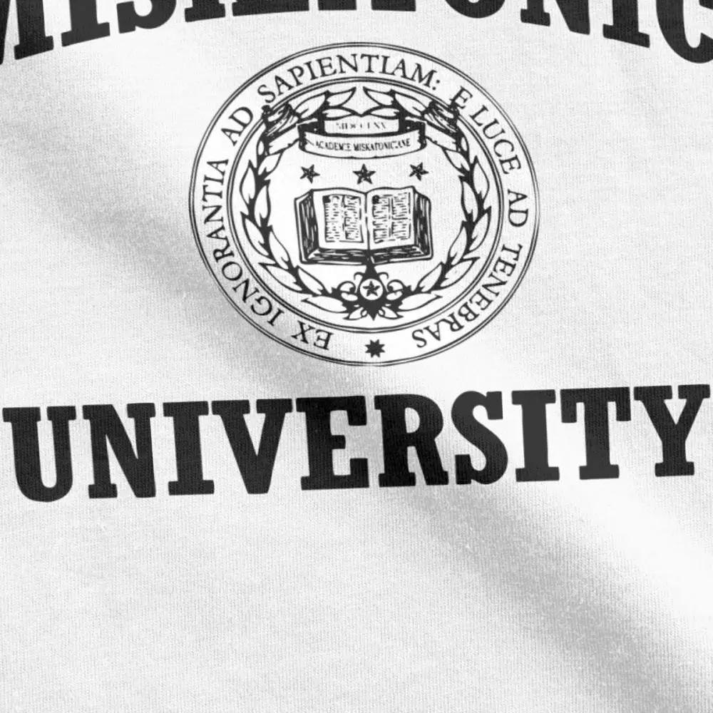 Miskatonic University T-Shirt for Men Necronomicon Call Of Cthulhu Lovecraft Fun 100 Premium Cotton T Shirt Graphic Sweatshirt