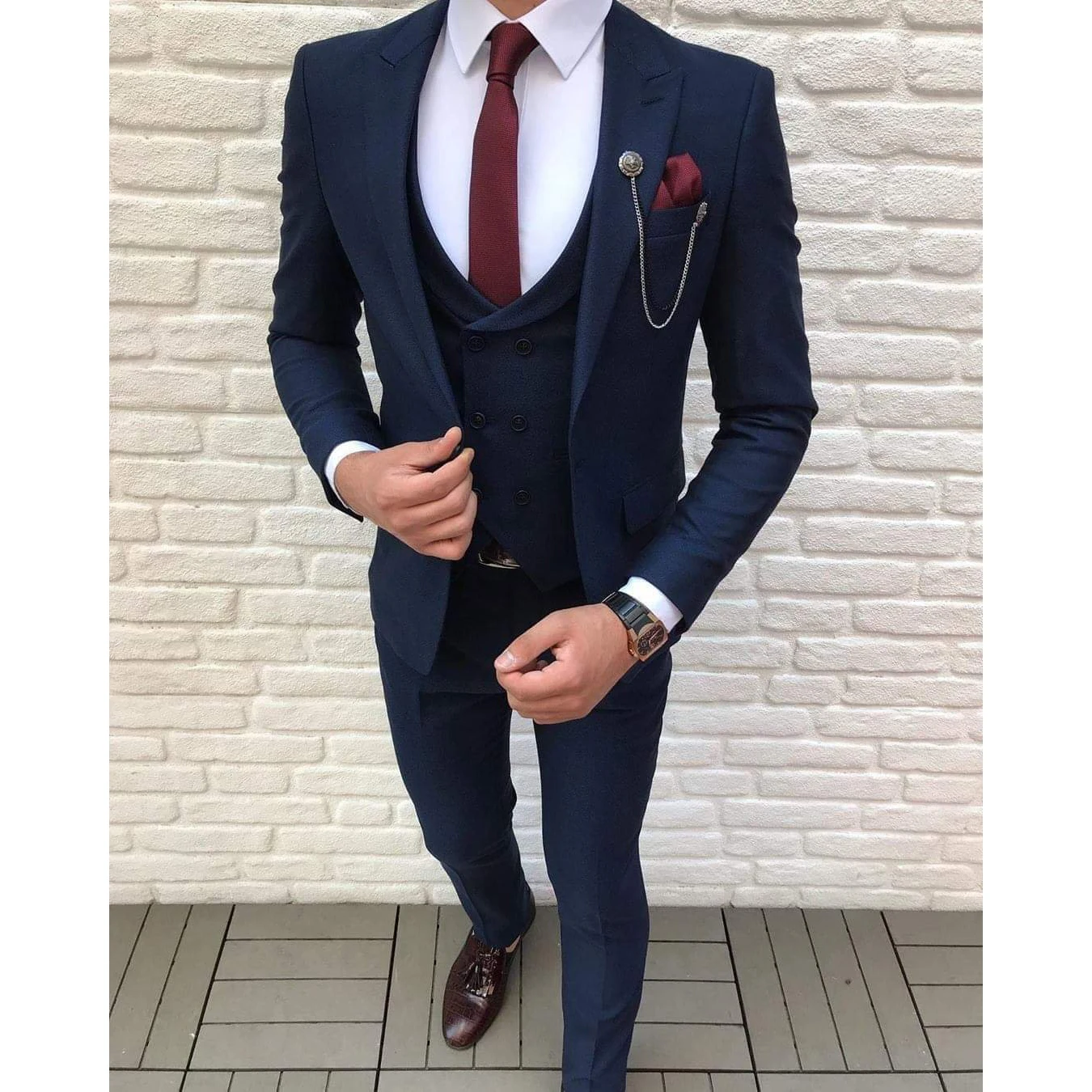 

Tailor Made Peak Lapel Navy Blue One Button Suit Men Double Breast Vest Slim Fit Groom Tuxedos Business 3 Pieces Suit Blazer