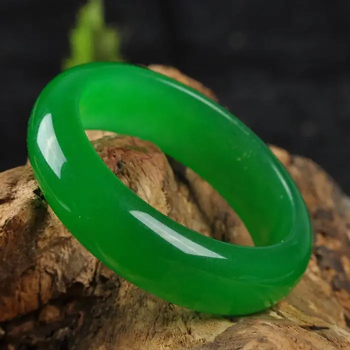 

Ice-soaked Jade Bracelet Children's Jade Bracelet