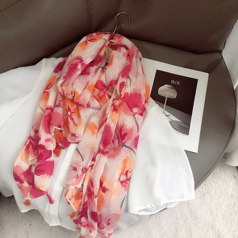 2021 Newest Beautiful Ombre Flower Print Tassel Scarf Shawls Spring Cotton Beach Floral Wrap Head Hijab Scarves