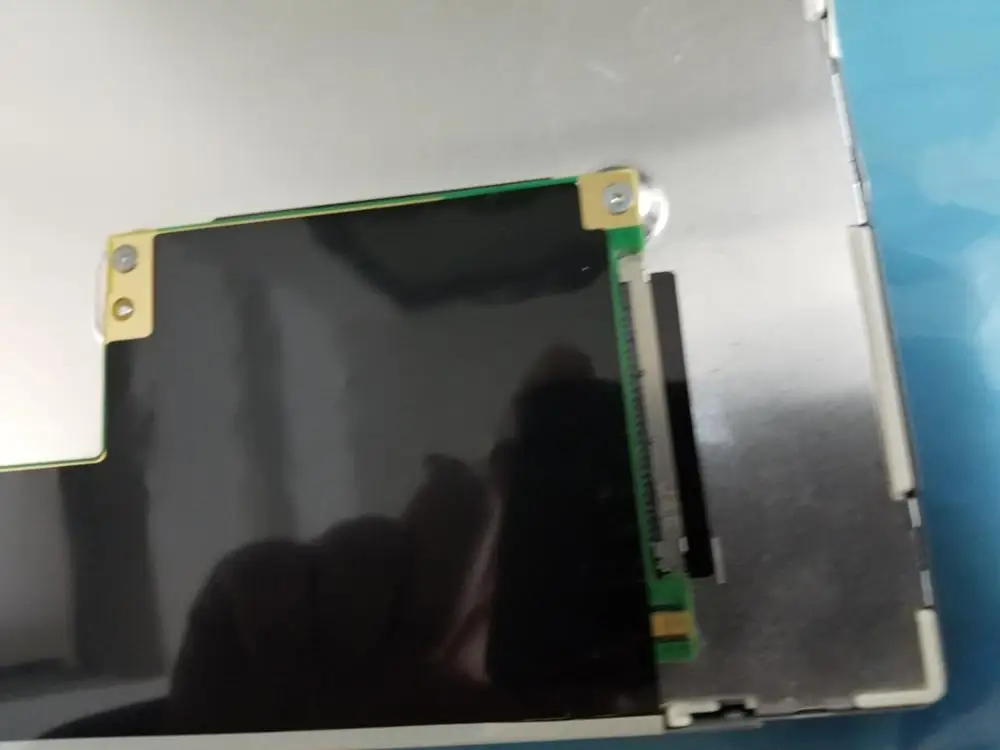 Pannello LCD da 12,1 pollici LQ121S1LG75 Display LCD 800 RGB * 600 SXGA Schermo LCD 1 canale 8 bit 330 cd/m2