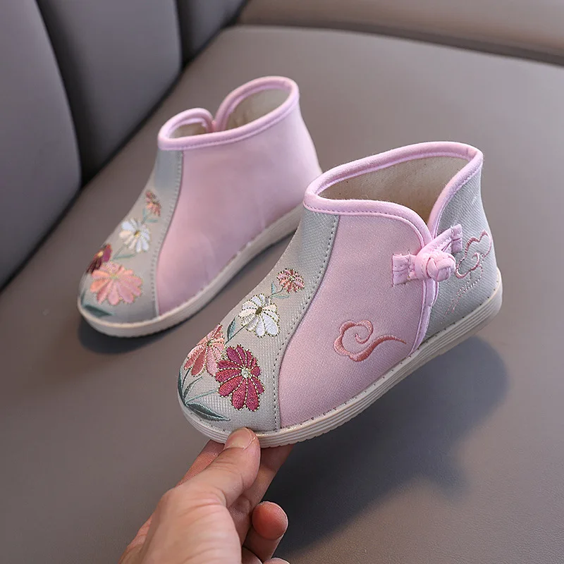 Girls Traditional Boots 2021 Autumn New Little Princess Single Boots Chinese Style Embroidery Flower Children Cloth Short Boots