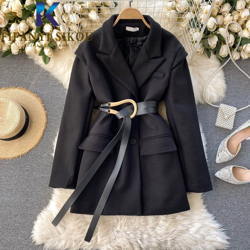 

Winter Coat Women Double Breasted Lapel Fashion Wool Blend Coats Thick Warm Overcoat Ladies Loose Black Woolen Coat With Belt