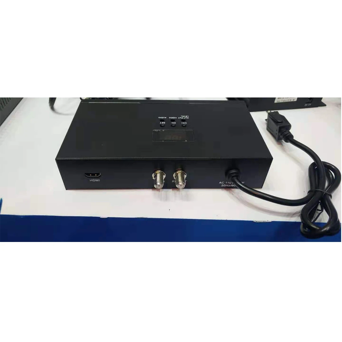 واحد HD إلى التناظري RF الناتج المغير ، CATV كابل إشارة تناظرية ، التلفزيون رئيس معدات النهاية