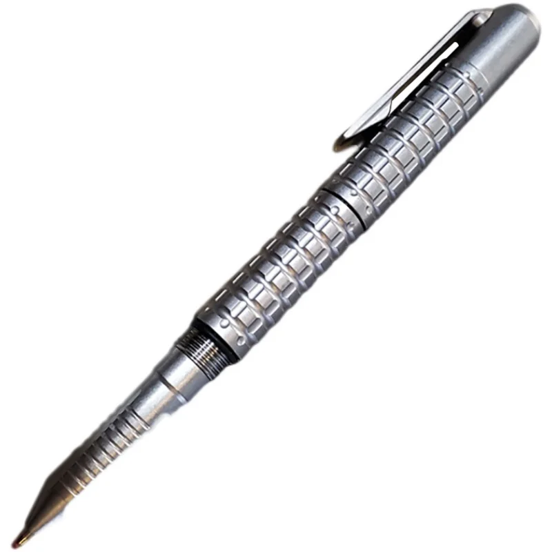 Multifunctional Titanium Alloy Tactical Pen Screwdriver M22 Refill EDC Equipment Men\'s Self-Defense Signature Self-defense Pen