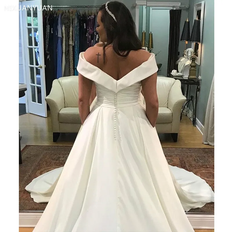 Off Shoulder Plus Size Trouwjurk Boothals Wit Ivoor Robe De Mariee Pleats Satin Zipper Terug Bridal Dress Kapel trein