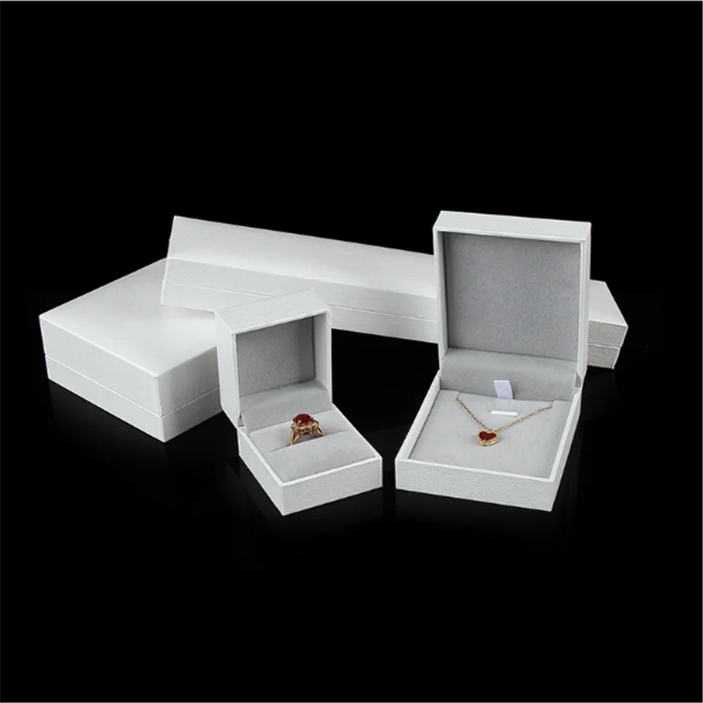 White Cardboard Jewelry Boxes Set Gifts Present Storage Display Box For Necklaces Bracelets Earrings Rings Display Packaging Box